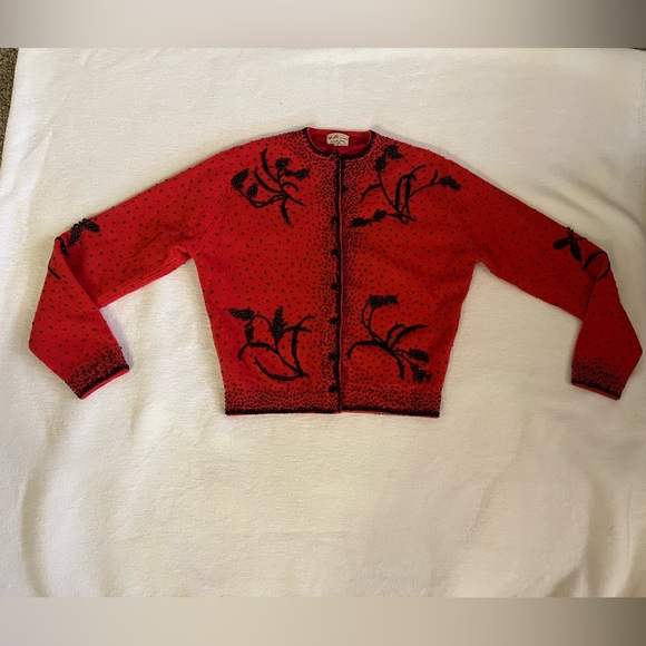 Ralli Scott Sweaters - Vintage 1940/50’s Ralli Scott red/blk 100% lambswool beaded fully lined sweater.